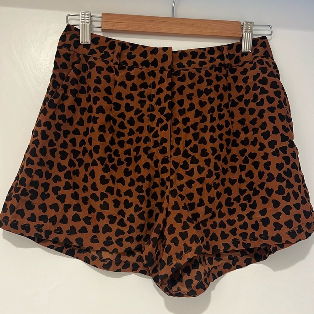 Forever 21 Exclusive silky printed shorts size medium